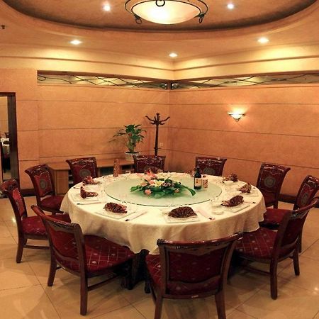 Lanzhou Hualian Hotel Екстериор снимка