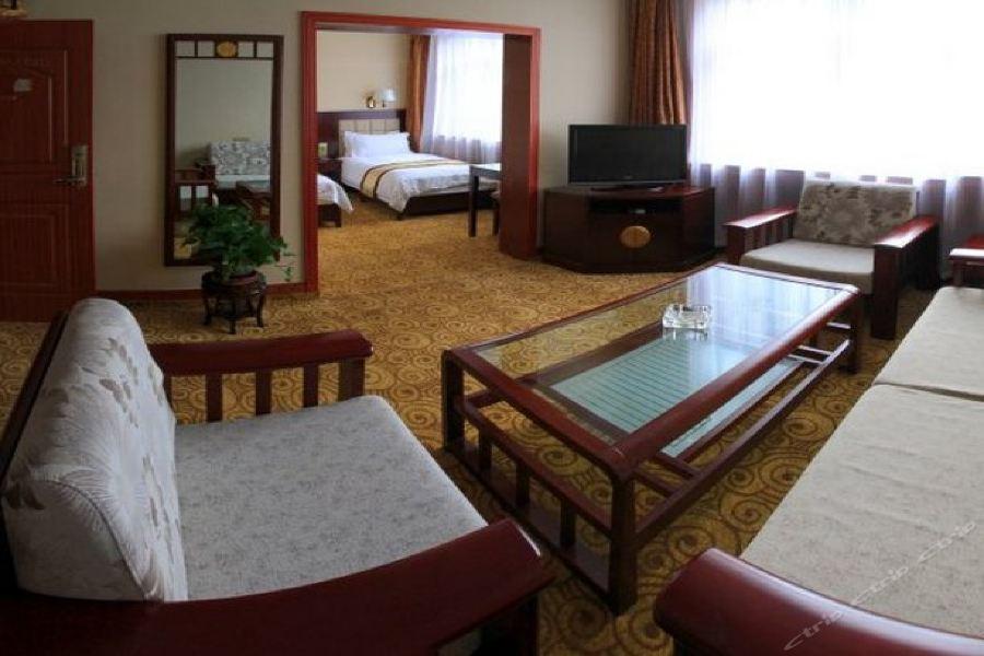 Lanzhou Hualian Hotel Екстериор снимка