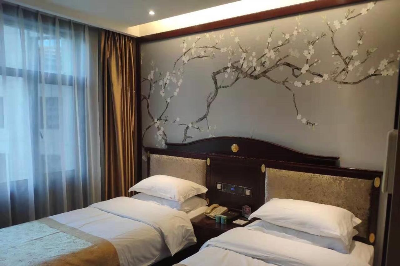 Lanzhou Hualian Hotel Екстериор снимка